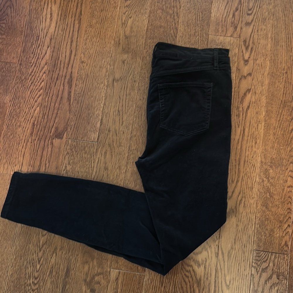 The Loft Size 27/4 petite black high waisted skinny corduroy.  Great condition